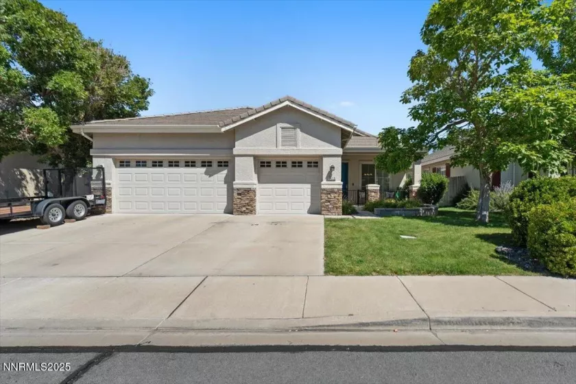 2415 Lincoln Meadows, Reno, Nevada 89521, 3 Bedrooms Bedrooms, ,2 BathroomsBathrooms,Residential,Residential,Lincoln Meadows,250054412
