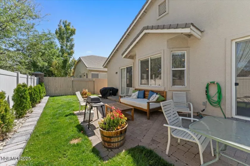 2415 Lincoln Meadows, Reno, Nevada 89521, 3 Bedrooms Bedrooms, ,2 BathroomsBathrooms,Residential,Residential,Lincoln Meadows,250054412