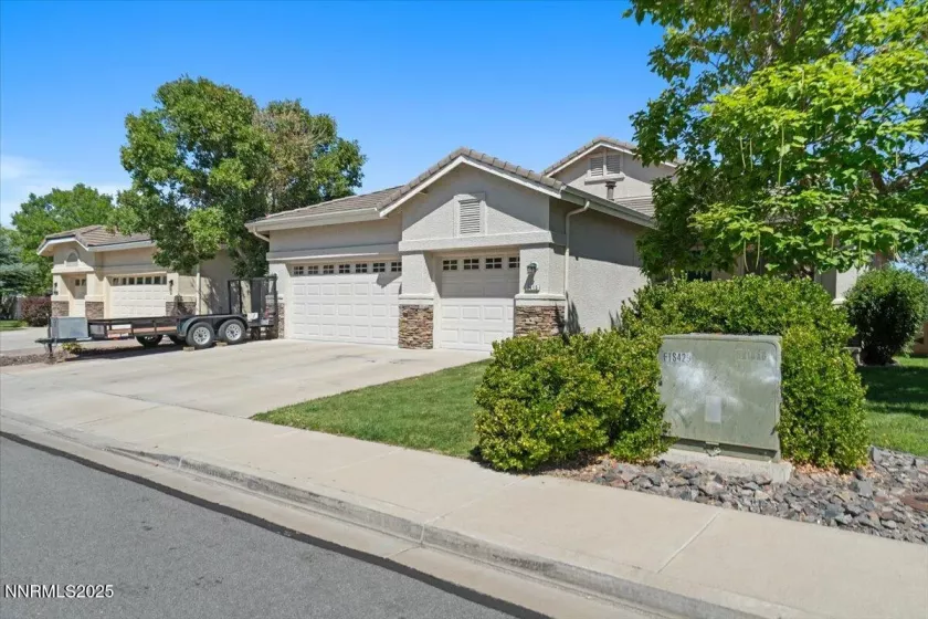 2415 Lincoln Meadows, Reno, Nevada 89521, 3 Bedrooms Bedrooms, ,2 BathroomsBathrooms,Residential,Residential,Lincoln Meadows,250054412