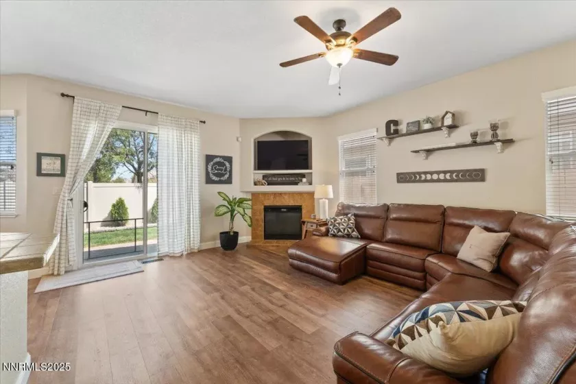 2415 Lincoln Meadows, Reno, Nevada 89521, 3 Bedrooms Bedrooms, ,2 BathroomsBathrooms,Residential,Residential,Lincoln Meadows,250054412