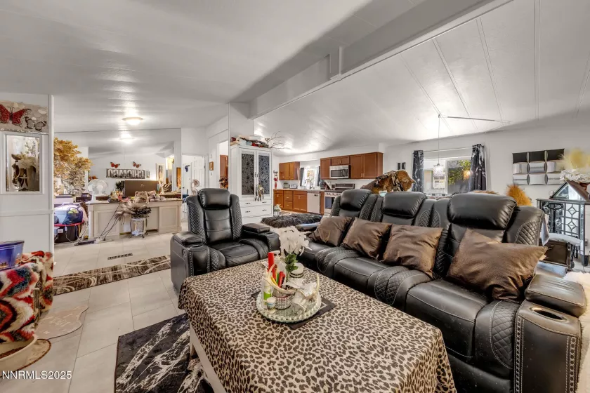 22 Ave De La Couleurs, Sparks, Nevada 89434, 3 Bedrooms Bedrooms, ,2 BathroomsBathrooms,Residential,Residential,Ave De La Couleurs,250054435