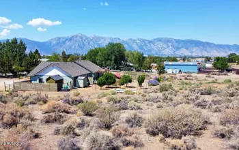 1836 Helman, Gardnerville, Nevada 89410, 3 Bedrooms Bedrooms, ,3 BathroomsBathrooms,Residential,Residential,Helman,250054437