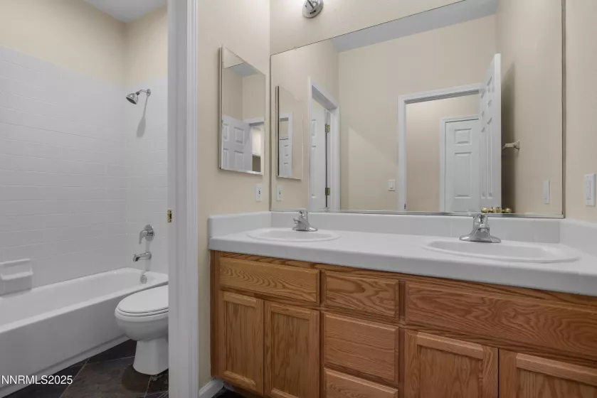 4276 Talladega, Sparks, Nevada 89436, 3 Bedrooms Bedrooms, ,2 BathroomsBathrooms,Residential,Residential,Talladega,250054440