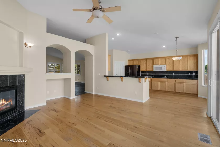 4276 Talladega, Sparks, Nevada 89436, 3 Bedrooms Bedrooms, ,2 BathroomsBathrooms,Residential,Residential,Talladega,250054440