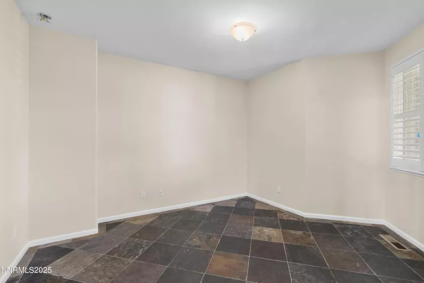 4276 Talladega, Sparks, Nevada 89436, 3 Bedrooms Bedrooms, ,2 BathroomsBathrooms,Residential,Residential,Talladega,250054440