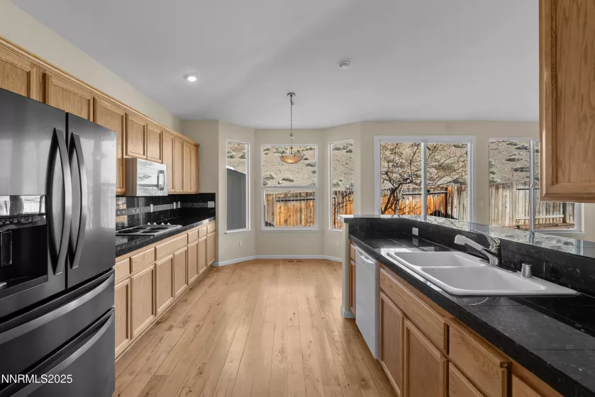 4276 Talladega, Sparks, Nevada 89436, 3 Bedrooms Bedrooms, ,2 BathroomsBathrooms,Residential,Residential,Talladega,250054440
