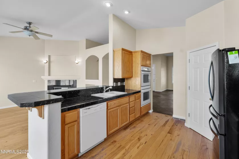 4276 Talladega, Sparks, Nevada 89436, 3 Bedrooms Bedrooms, ,2 BathroomsBathrooms,Residential,Residential,Talladega,250054440