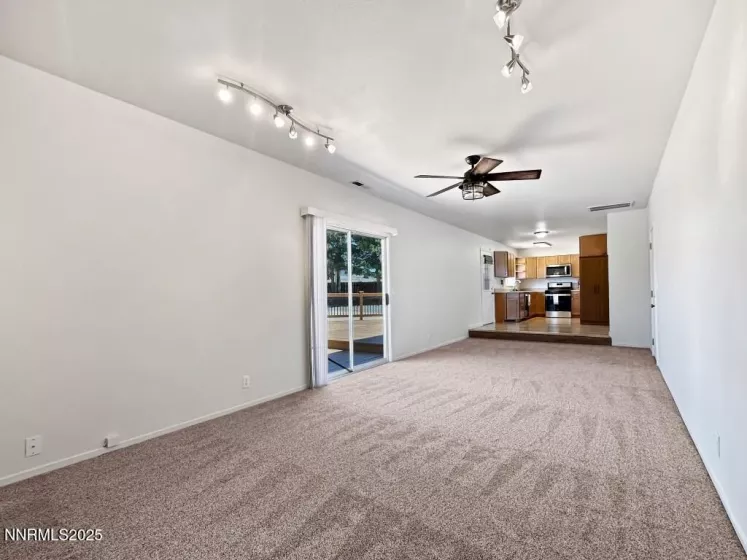 280 Karnak, Sparks, Nevada 89441, 3 Bedrooms Bedrooms, ,2 BathroomsBathrooms,Residential,Residential,Karnak,250054442