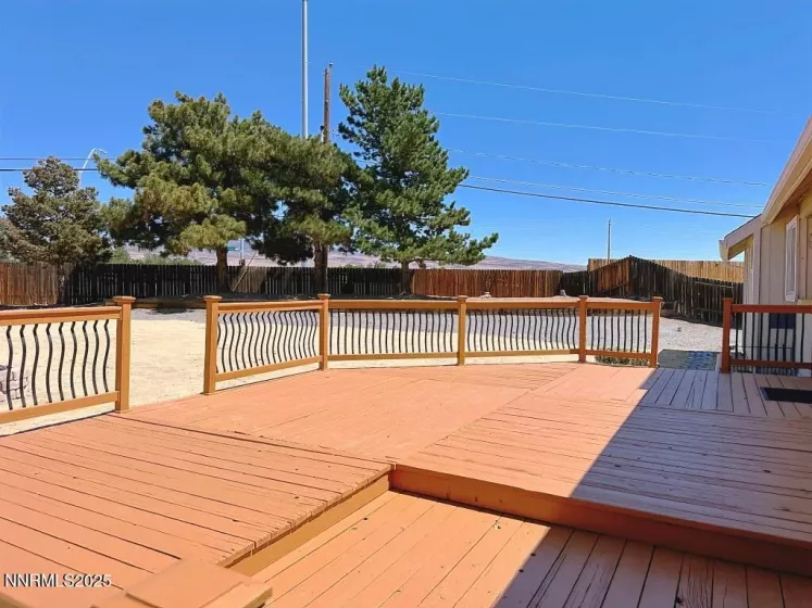 280 Karnak, Sparks, Nevada 89441, 3 Bedrooms Bedrooms, ,2 BathroomsBathrooms,Residential,Residential,Karnak,250054442