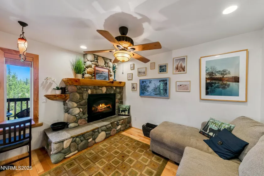 771 Bowl, Stateline, Nevada 89449, 3 Bedrooms Bedrooms, ,2 BathroomsBathrooms,Residential,Residential,Bowl,250054443