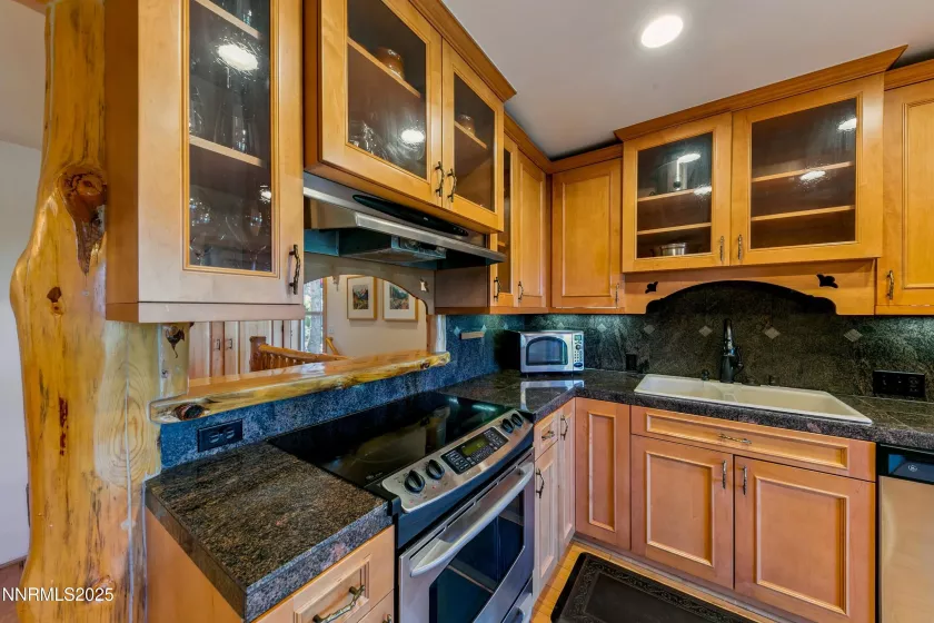 771 Bowl, Stateline, Nevada 89449, 3 Bedrooms Bedrooms, ,2 BathroomsBathrooms,Residential,Residential,Bowl,250054443