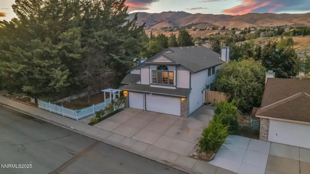 6673 Enchanted Valley, Reno, Nevada 89523, 5 Bedrooms Bedrooms, ,3 BathroomsBathrooms,Residential,Residential,Enchanted Valley,250054446
