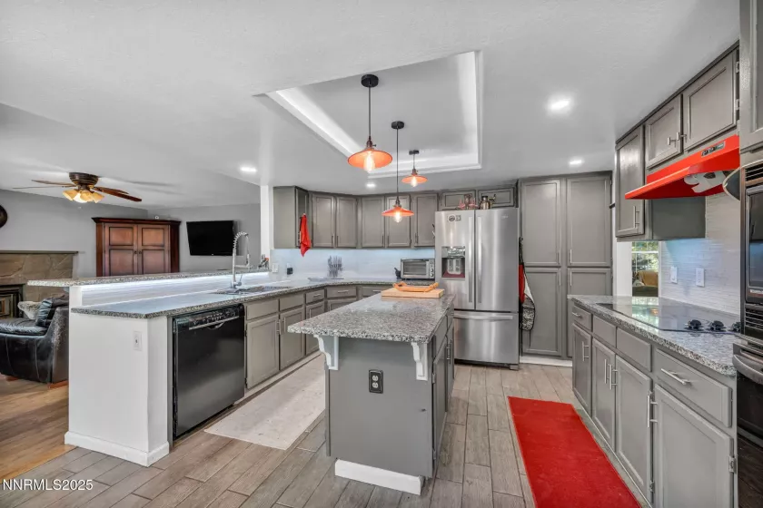 6673 Enchanted Valley, Reno, Nevada 89523, 5 Bedrooms Bedrooms, ,3 BathroomsBathrooms,Residential,Residential,Enchanted Valley,250054446