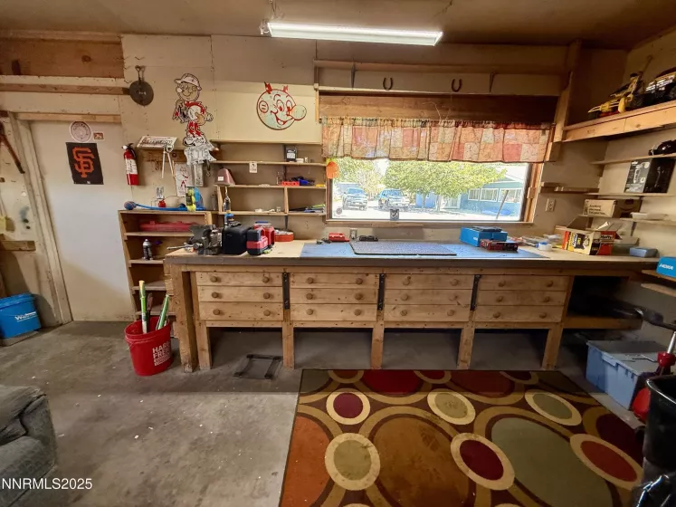1380 Pine Rd, Fallon, Nevada 89406, 5 Bedrooms Bedrooms, ,3 BathroomsBathrooms,Residential,Residential,Pine Rd,250054447
