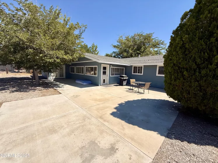 1380 Pine Rd, Fallon, Nevada 89406, 5 Bedrooms Bedrooms, ,3 BathroomsBathrooms,Residential,Residential,Pine Rd,250054447