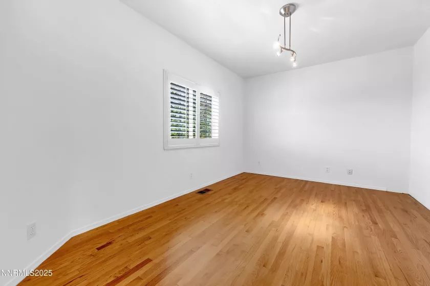 3215 Kessaris, Reno, Nevada 89511, 3 Bedrooms Bedrooms, ,2 BathroomsBathrooms,Residential,Residential,Kessaris,250054450