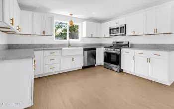 30 Patterson, Sparks, Nevada 89436, 3 Bedrooms Bedrooms, ,2 BathroomsBathrooms,Residential,Residential,Patterson,250054452