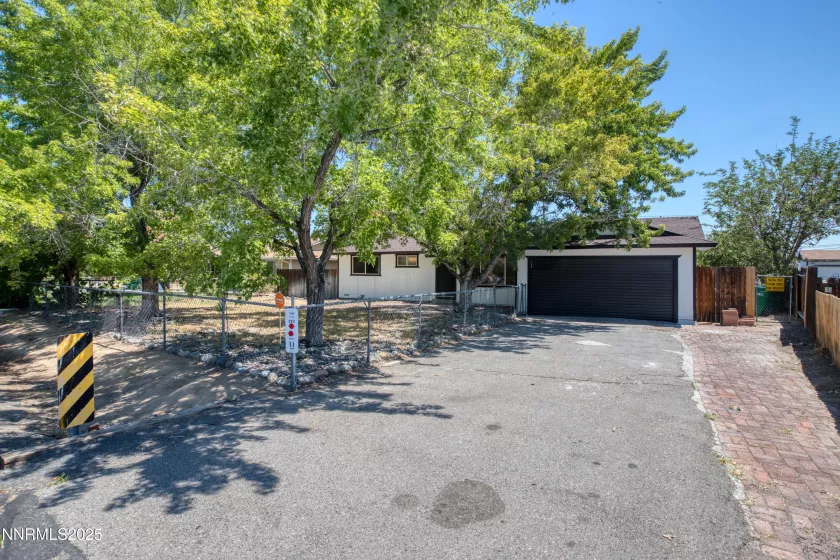 30 Patterson, Sparks, Nevada 89436, 3 Bedrooms Bedrooms, ,2 BathroomsBathrooms,Residential,Residential,Patterson,250054452
