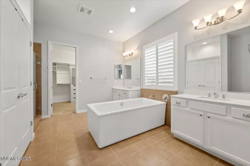 2250 Trakehner, Reno, Nevada 89521, 3 Bedrooms Bedrooms, ,3 BathroomsBathrooms,Residential,Residential,Trakehner,250054454