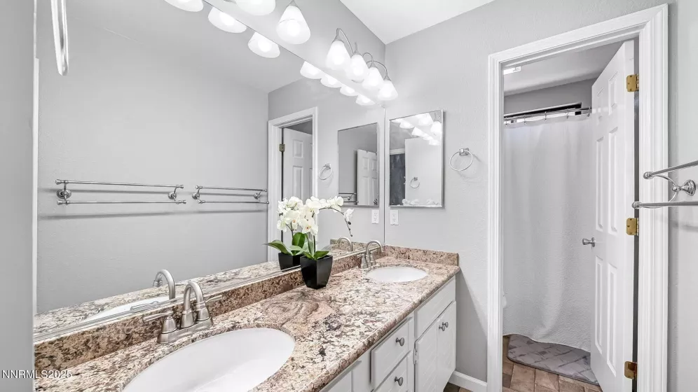 1630 Shadow Park, Reno, Nevada 89523, 5 Bedrooms Bedrooms, ,3 BathroomsBathrooms,Residential,Residential,Shadow Park,250054473