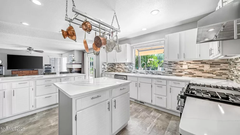 1630 Shadow Park, Reno, Nevada 89523, 5 Bedrooms Bedrooms, ,3 BathroomsBathrooms,Residential,Residential,Shadow Park,250054473