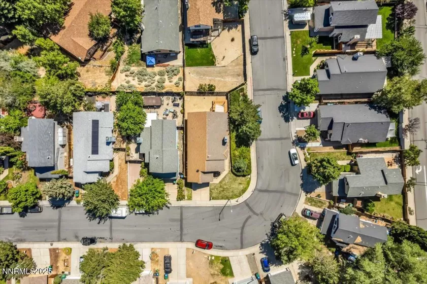 1770 Amarak, Reno, Nevada 89523, 3 Bedrooms Bedrooms, ,2 BathroomsBathrooms,Residential,Residential,Amarak,250054483