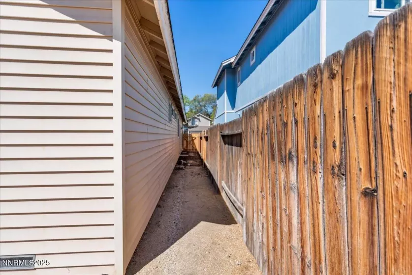 1770 Amarak, Reno, Nevada 89523, 3 Bedrooms Bedrooms, ,2 BathroomsBathrooms,Residential,Residential,Amarak,250054483