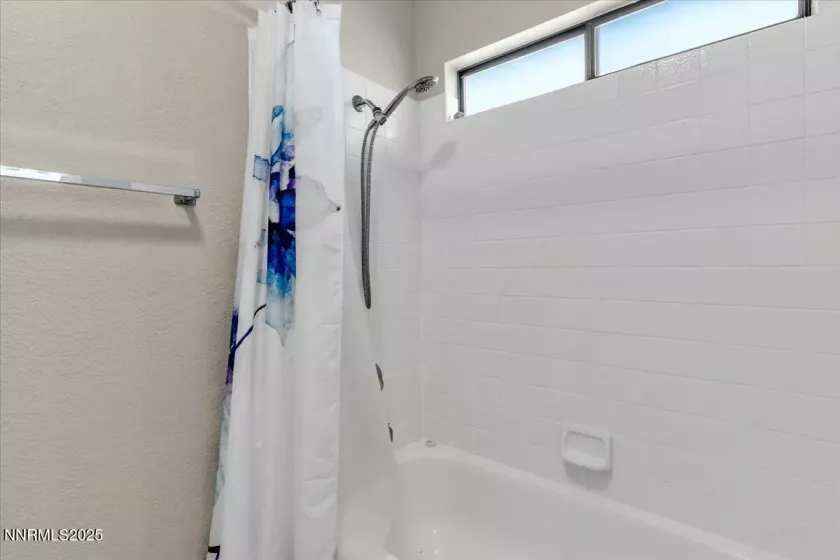 1770 Amarak, Reno, Nevada 89523, 3 Bedrooms Bedrooms, ,2 BathroomsBathrooms,Residential,Residential,Amarak,250054483