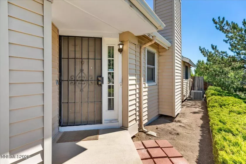 1770 Amarak, Reno, Nevada 89523, 3 Bedrooms Bedrooms, ,2 BathroomsBathrooms,Residential,Residential,Amarak,250054483