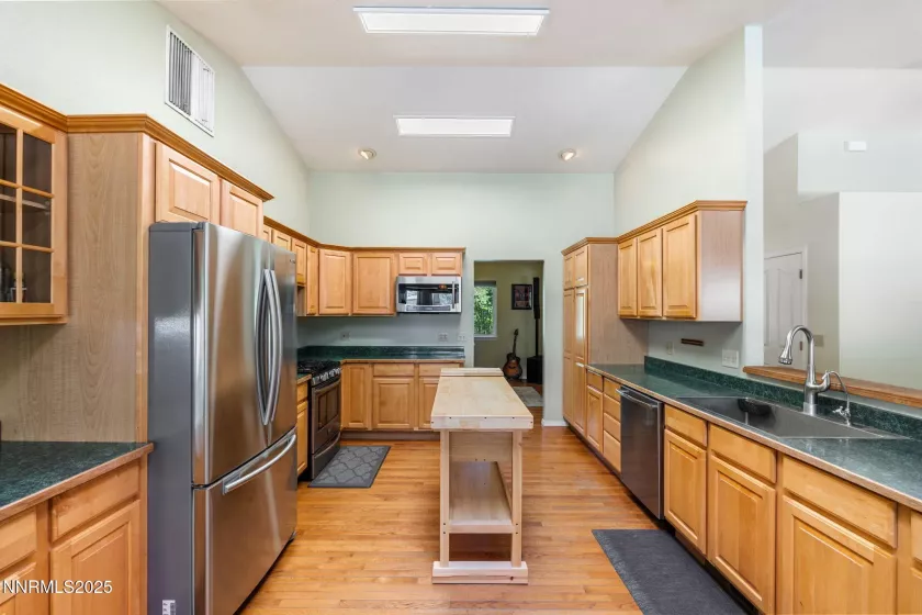 2210 Silver, Fallon, Nevada 89406, 3 Bedrooms Bedrooms, ,2 BathroomsBathrooms,Residential,Residential,Silver,250054484