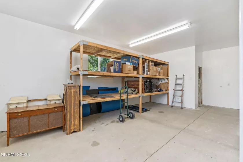2210 Silver, Fallon, Nevada 89406, 3 Bedrooms Bedrooms, ,2 BathroomsBathrooms,Residential,Residential,Silver,250054484
