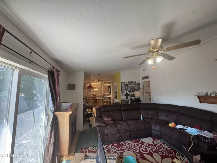 4080 Golden Cir, Winnemucca, Nevada 89445, 4 Bedrooms Bedrooms, ,2 BathroomsBathrooms,Residential,Residential,Golden Cir,250054485
