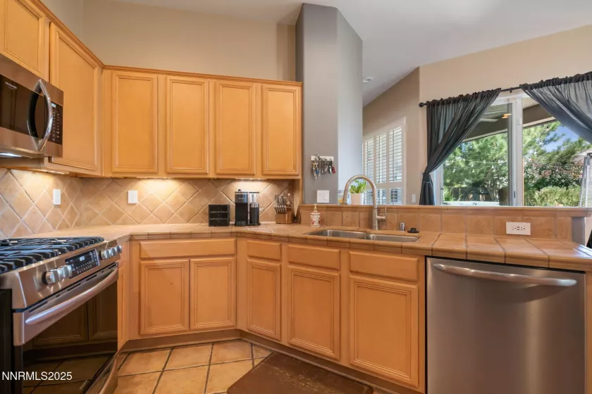 1445 Bronze Canyon, Reno, Nevada 89521, 3 Bedrooms Bedrooms, ,2 BathroomsBathrooms,Residential,Residential,Bronze Canyon,250054486