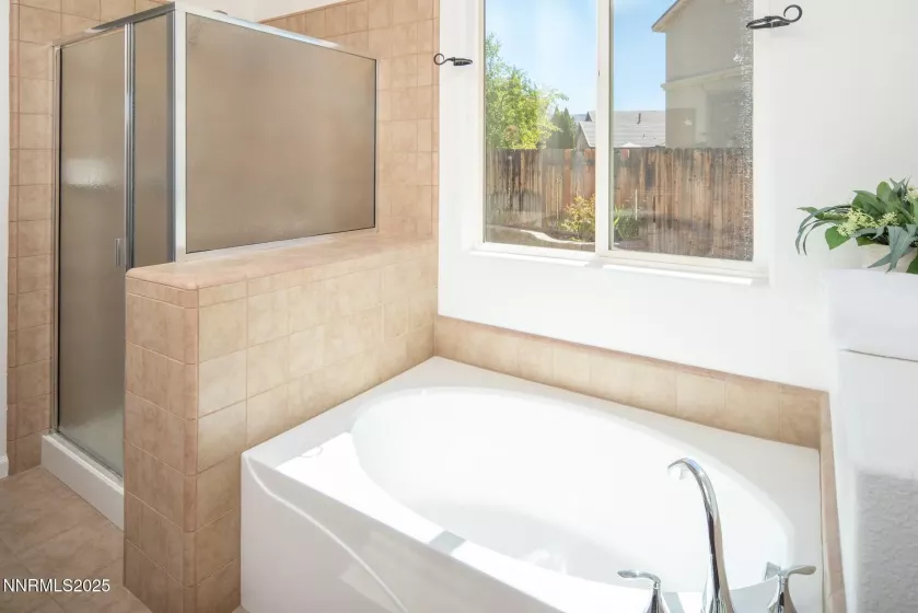 2085 Long Hollow, Reno, Nevada 89521, 4 Bedrooms Bedrooms, ,3 BathroomsBathrooms,Residential,Residential,Long Hollow,250054491