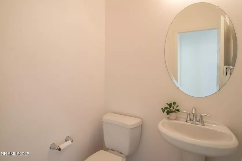 2085 Long Hollow, Reno, Nevada 89521, 4 Bedrooms Bedrooms, ,3 BathroomsBathrooms,Residential,Residential,Long Hollow,250054491