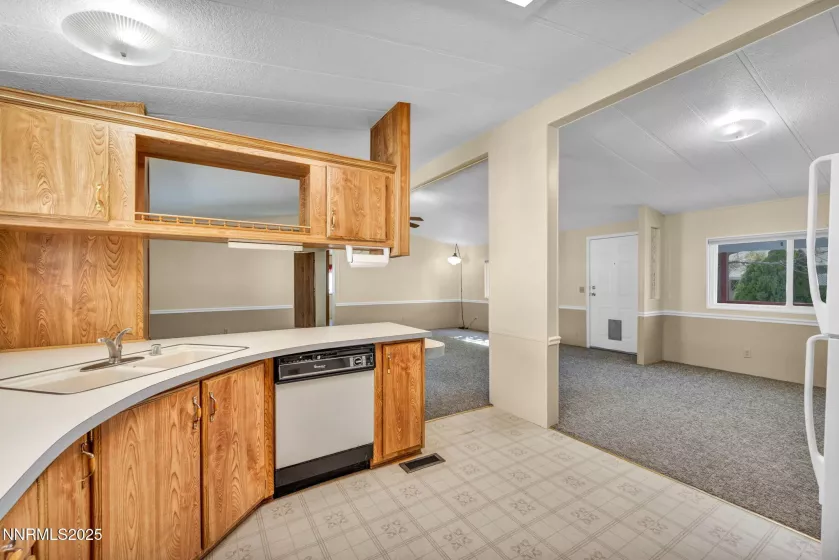 1296 Coronet, Carson City, Nevada 89701, 3 Bedrooms Bedrooms, ,2 BathroomsBathrooms,Residential,Residential,Coronet,250054493
