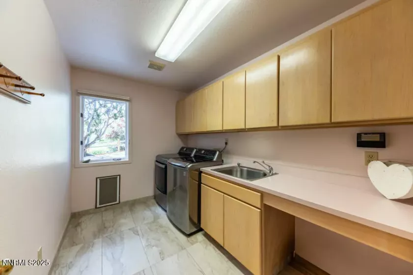 4120 Flintlock, Reno, Nevada 89519, 4 Bedrooms Bedrooms, ,4 BathroomsBathrooms,Residential,Residential,Flintlock,250054494