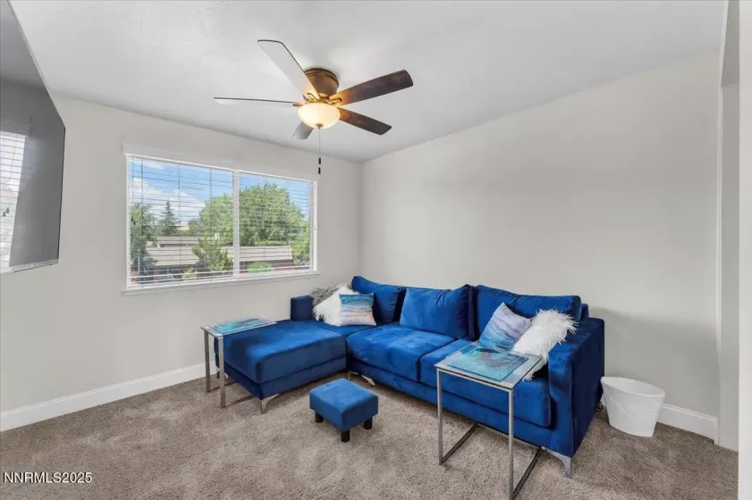 935 Emerson, Sparks, Nevada 89431, 4 Bedrooms Bedrooms, ,4 BathroomsBathrooms,Residential,Residential,Emerson,250054497