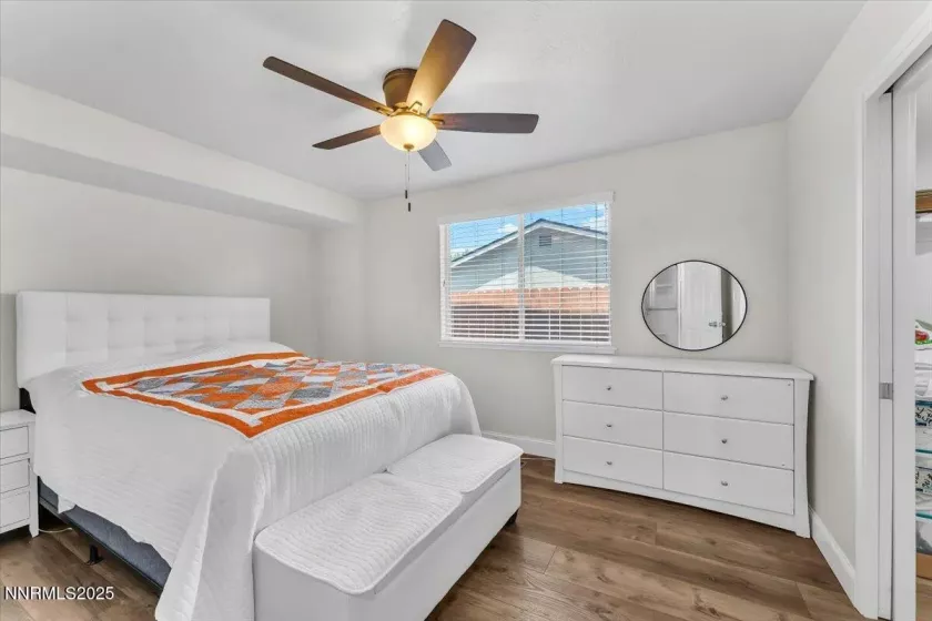 935 Emerson, Sparks, Nevada 89431, 4 Bedrooms Bedrooms, ,4 BathroomsBathrooms,Residential,Residential,Emerson,250054497