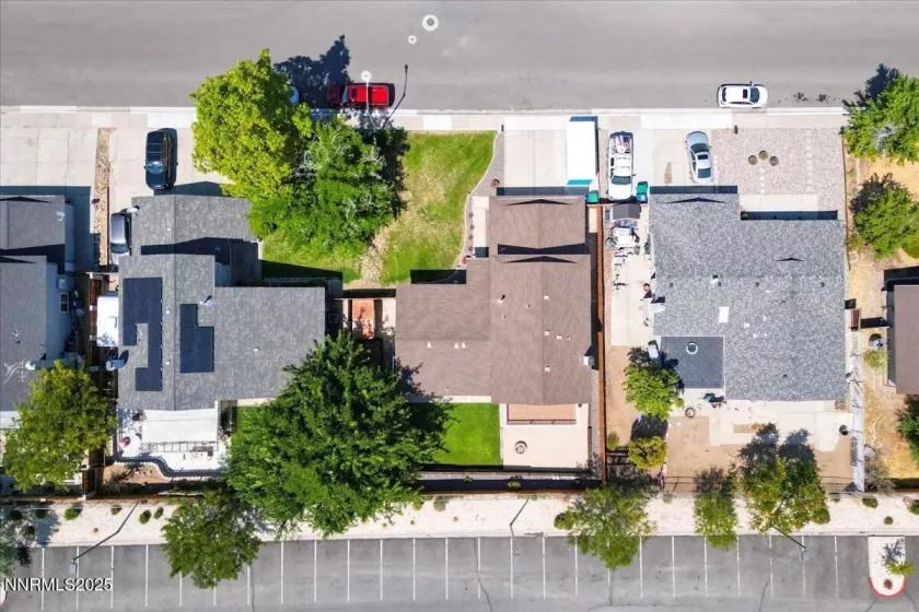 935 Emerson, Sparks, Nevada 89431, 4 Bedrooms Bedrooms, ,4 BathroomsBathrooms,Residential,Residential,Emerson,250054497