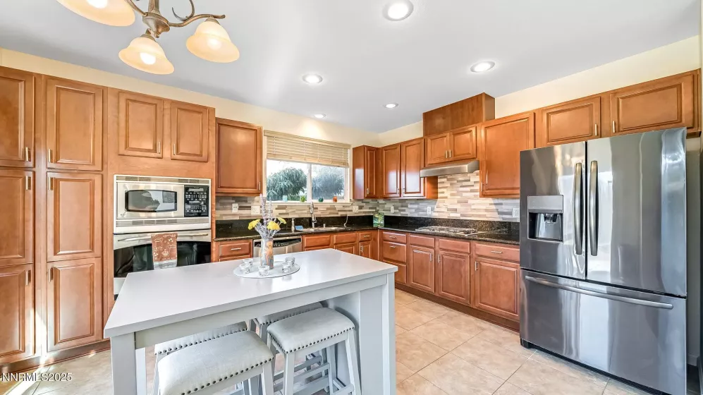 7210 Heritage Oaks, Reno, Nevada 89523, 4 Bedrooms Bedrooms, ,3 BathroomsBathrooms,Residential,Residential,Heritage Oaks,250054500