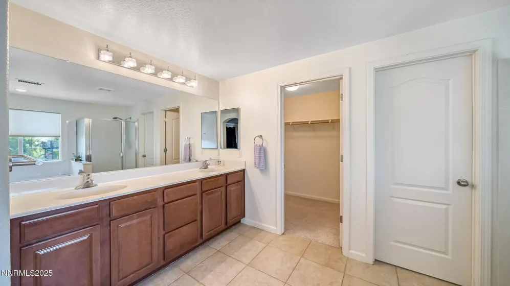 7210 Heritage Oaks, Reno, Nevada 89523, 4 Bedrooms Bedrooms, ,3 BathroomsBathrooms,Residential,Residential,Heritage Oaks,250054500