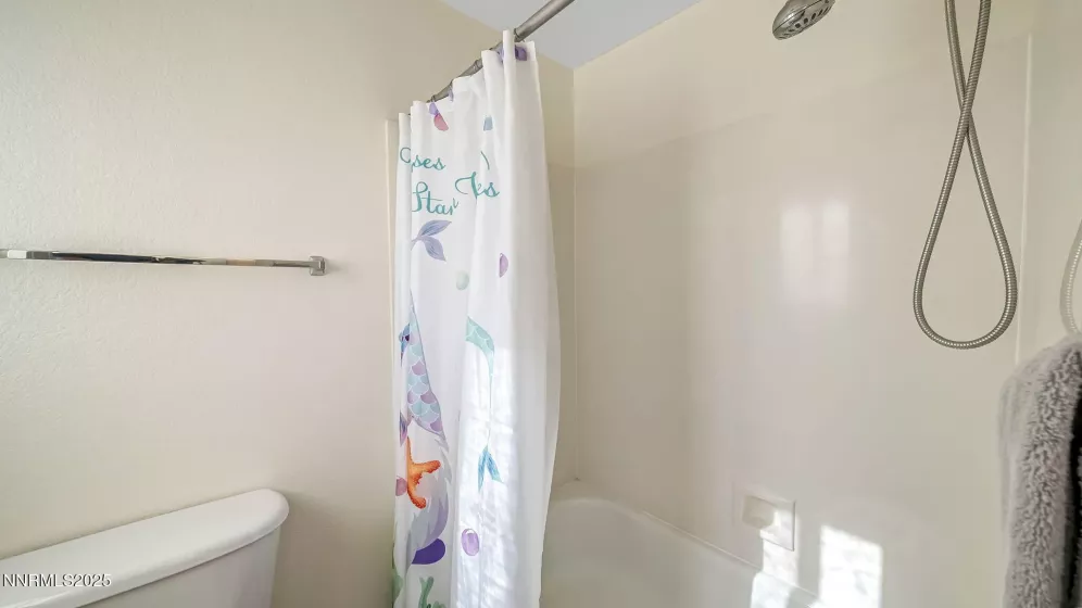 7210 Heritage Oaks, Reno, Nevada 89523, 4 Bedrooms Bedrooms, ,3 BathroomsBathrooms,Residential,Residential,Heritage Oaks,250054500