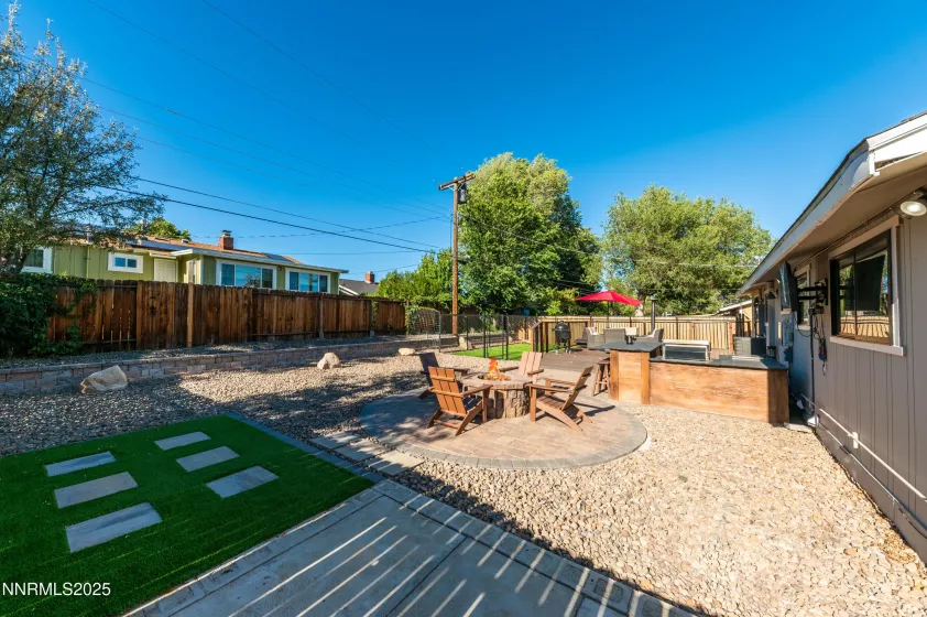 1801 Carlin, Reno, Nevada 89503, 4 Bedrooms Bedrooms, ,3 BathroomsBathrooms,Residential,Residential,Carlin,250054502