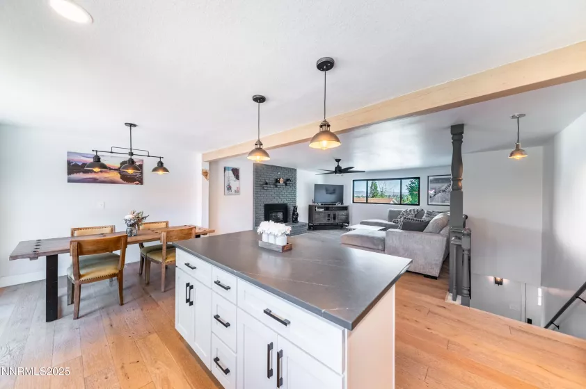 1801 Carlin, Reno, Nevada 89503, 4 Bedrooms Bedrooms, ,3 BathroomsBathrooms,Residential,Residential,Carlin,250054502