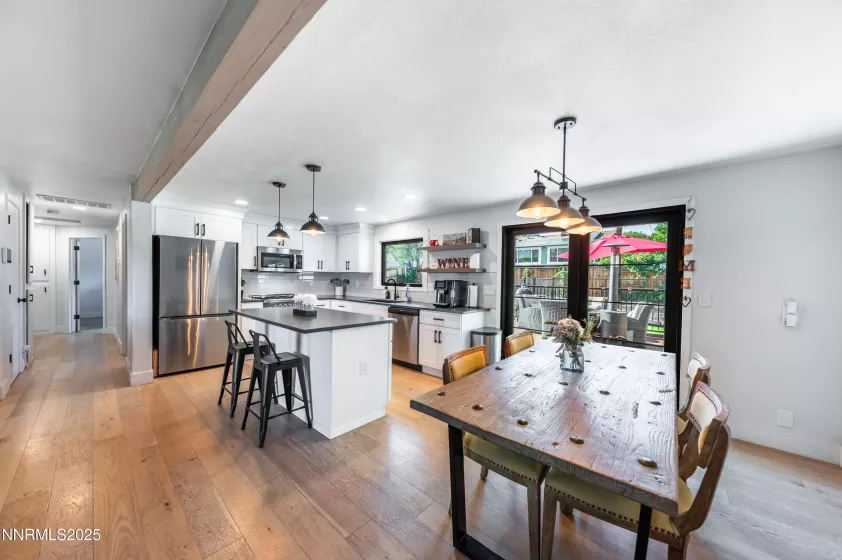 1801 Carlin, Reno, Nevada 89503, 4 Bedrooms Bedrooms, ,3 BathroomsBathrooms,Residential,Residential,Carlin,250054502