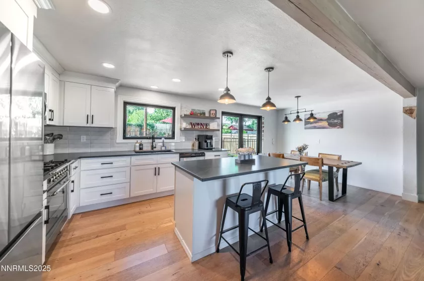 1801 Carlin, Reno, Nevada 89503, 4 Bedrooms Bedrooms, ,3 BathroomsBathrooms,Residential,Residential,Carlin,250054502