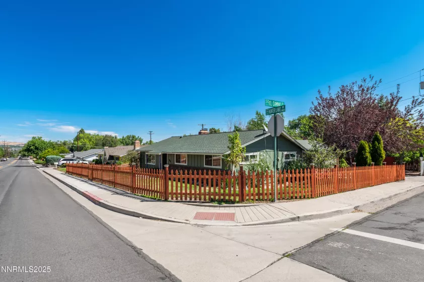 1480 Hunter Lake, Reno, Nevada 89509, 3 Bedrooms Bedrooms, ,2 BathroomsBathrooms,Residential,Residential,Hunter Lake,250054507