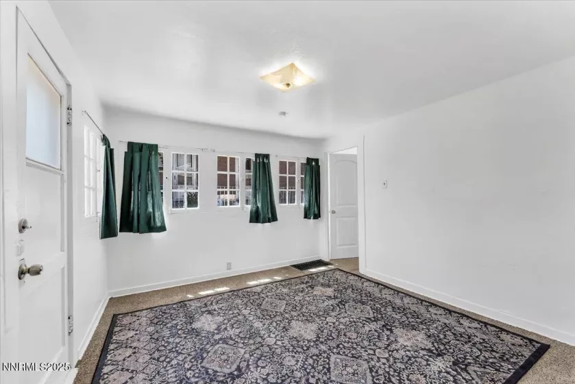 1145 Seminary Ave Interior