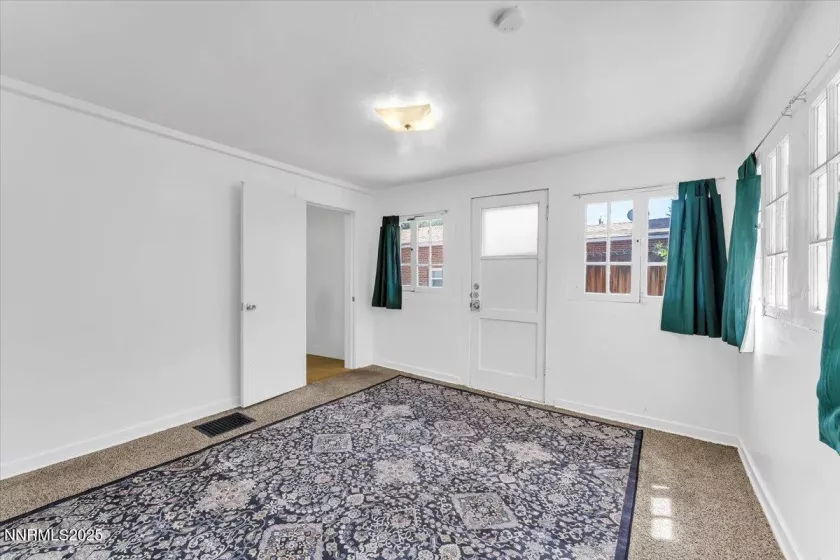 1145 Seminary Ave Interior
